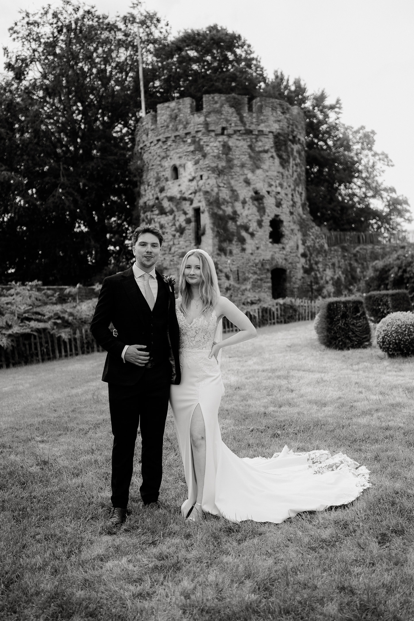 BECKY CHARLIE USK CASTLE WEDDING PHOTOGRAPHY 014 BECKY CHARLIE USK CASTLE WEDDING PHOTOGRAPHY 014